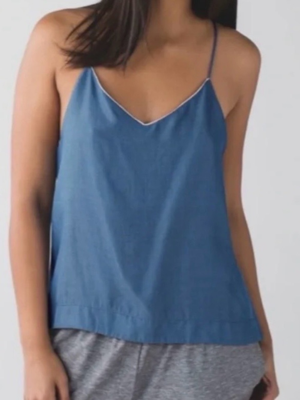 Lululemon Wake & Flow Camisole Denim / Chambray size 8